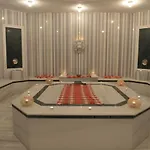 White Palace 4*