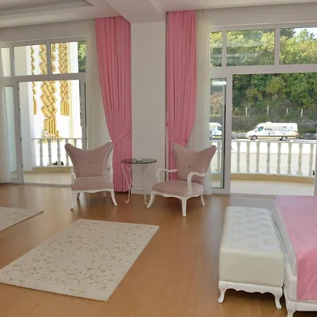 Hotell White Palace Yalova (Yalova)
