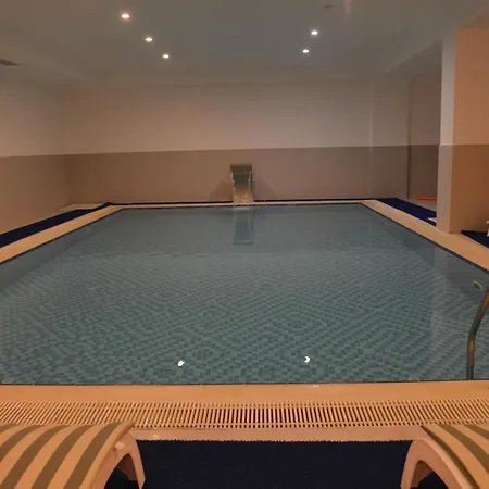 White Palace Hotell 4*