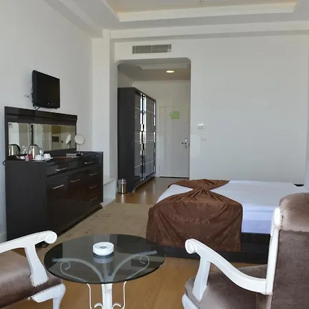 Hotell White Palace 4*