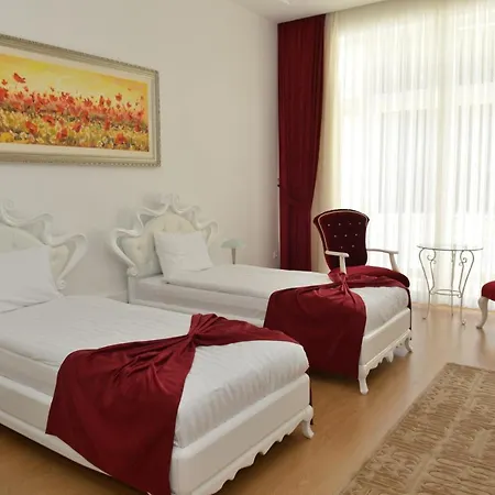 Hotel White Palace 4*