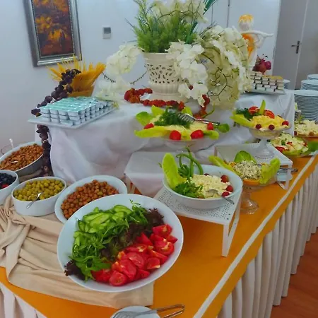 White Palace Hotel 4*